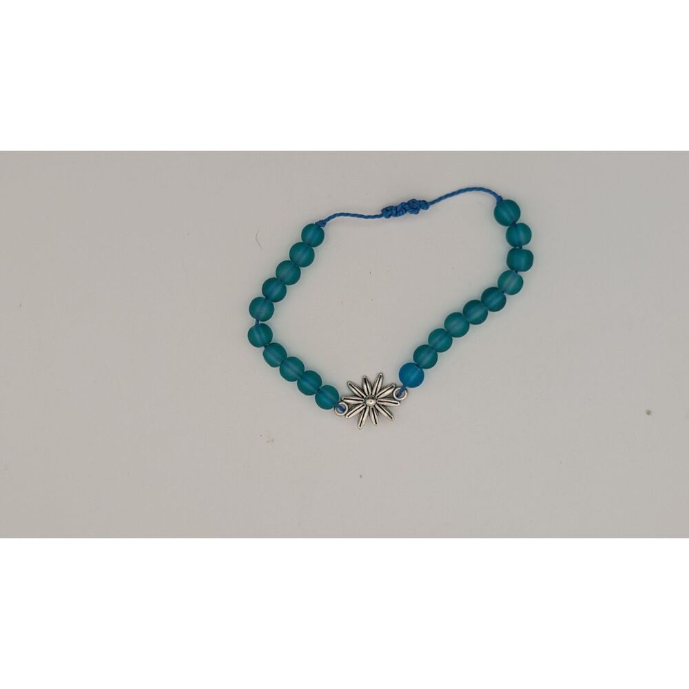 Silver Tone Daisy With Blue Bead Bracelet